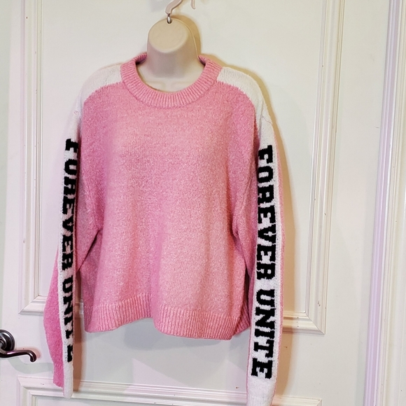 H&M DIVIDED Forever Unite Pink Multi-Color Crew Neck Long Sleeve Sweater, Large - Picture 2 of 15